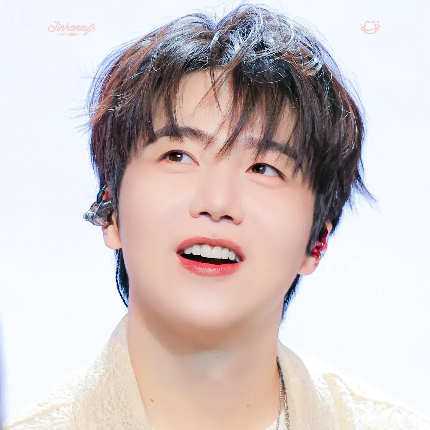 Recent activity shot of Jinho (PENTAGON)