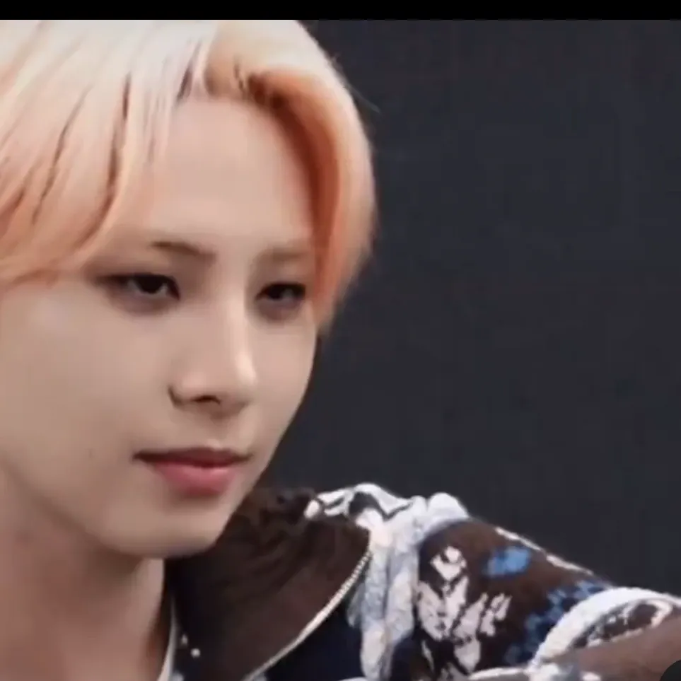 Recent activity shot of Kawashiri Ren (JO1)