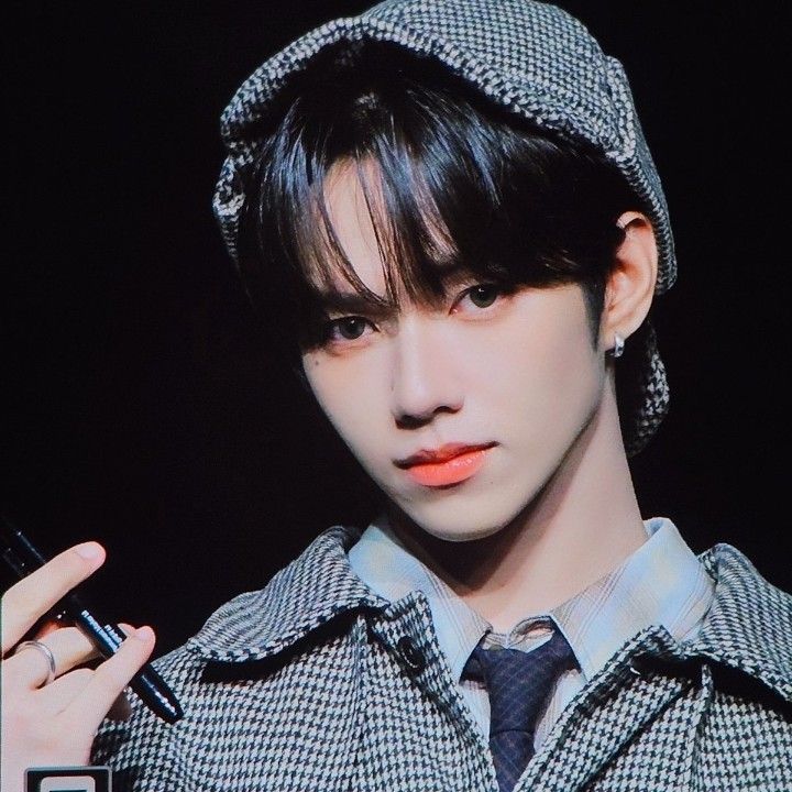 Latest photo of JL (AHOF)