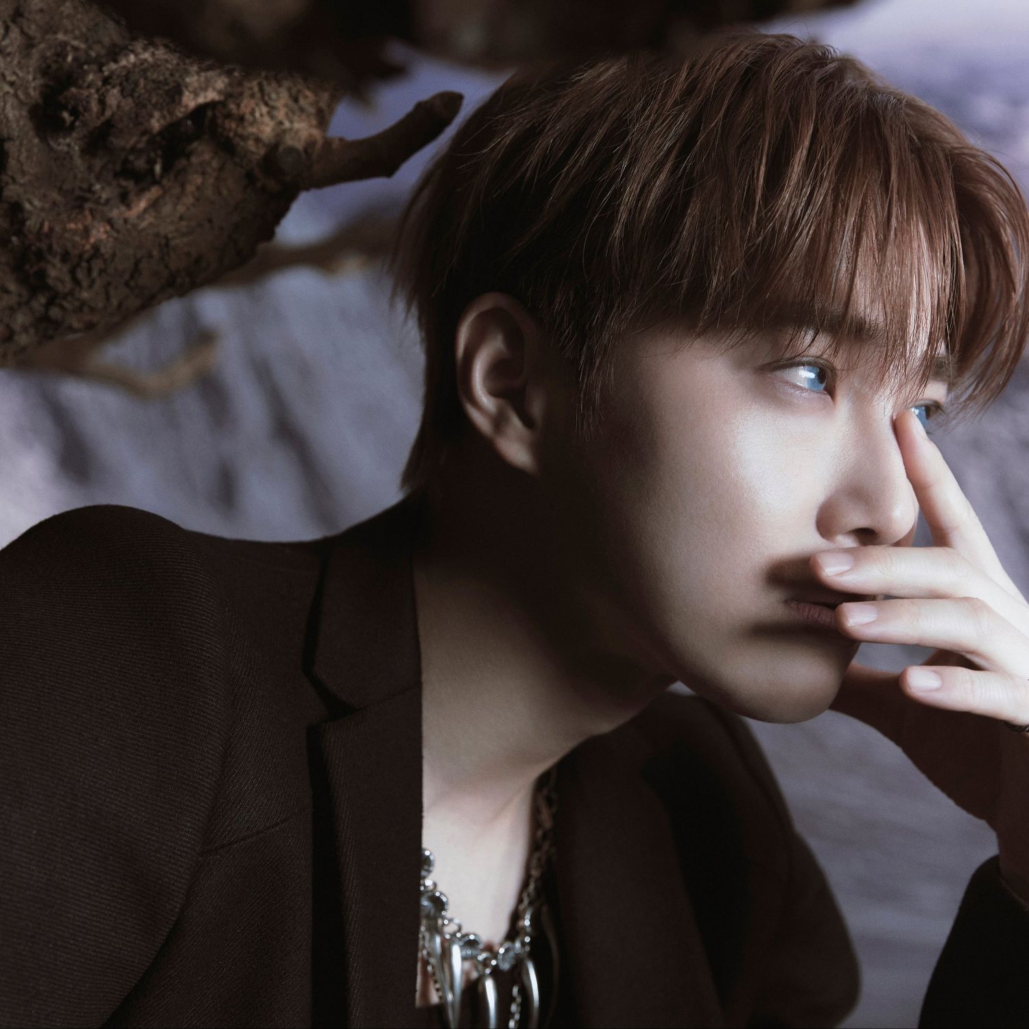 Behind-the-scenes cut of EXO