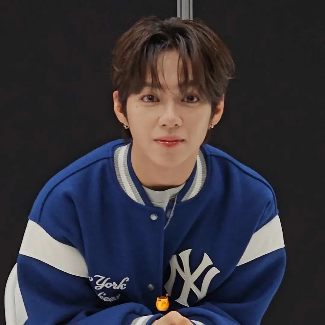 Recent activity shot of JL (AHOF)