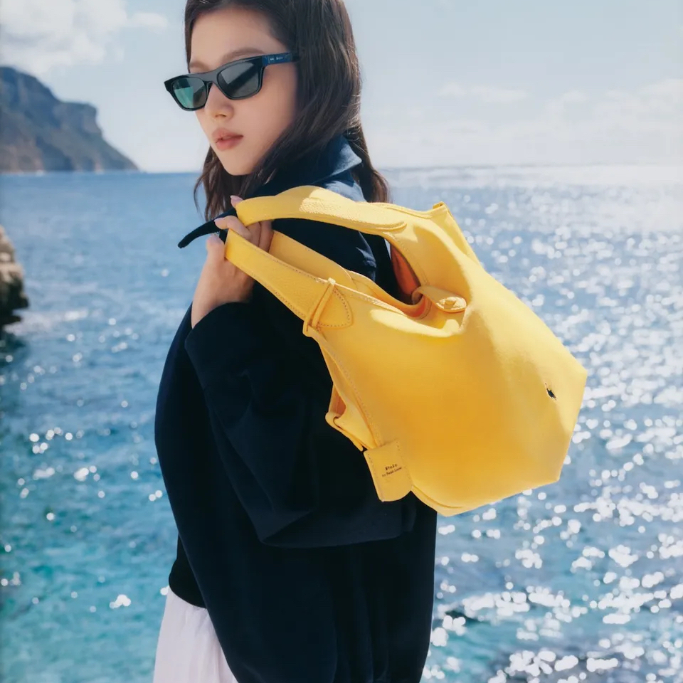 사나 (TWICE)의 비하인드 컷