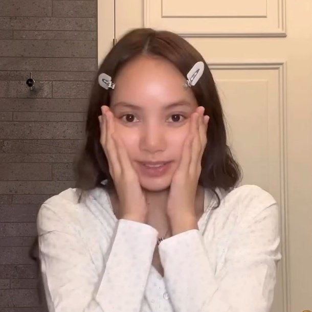 Behind-the-scenes cut of Lisa (BLACKPINK)