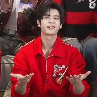 Behind-the-scenes cut of DORN (NexT1DE)