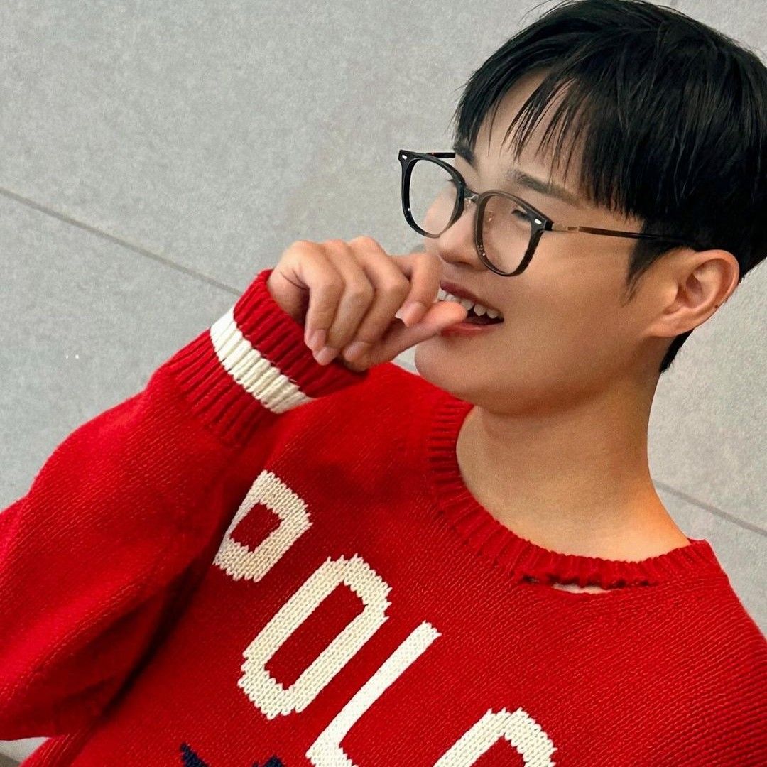 이대휘 (AB6IX)의 최신 사진