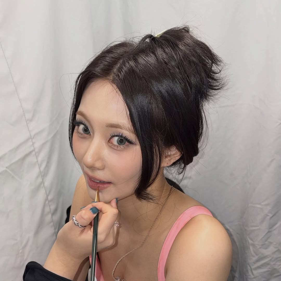 Foto terbaru Tzuyu (TWICE)