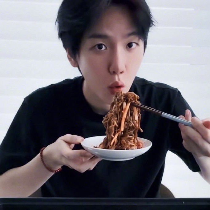 Momen yang diabadikan oleh penggemar Baekhyun (EXO)