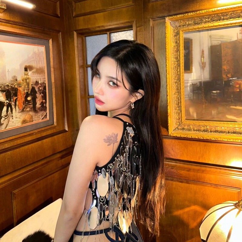Latest photo of Soyeon (i-dle)