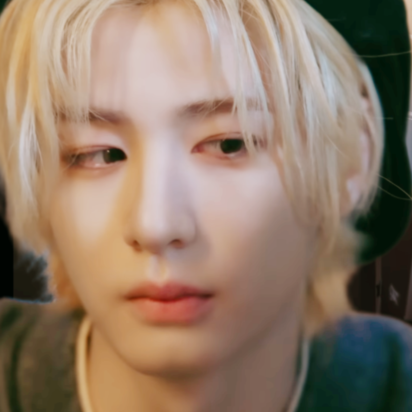 Behind-the-scenes cut of Leehan (BOYNEXTDOOR)