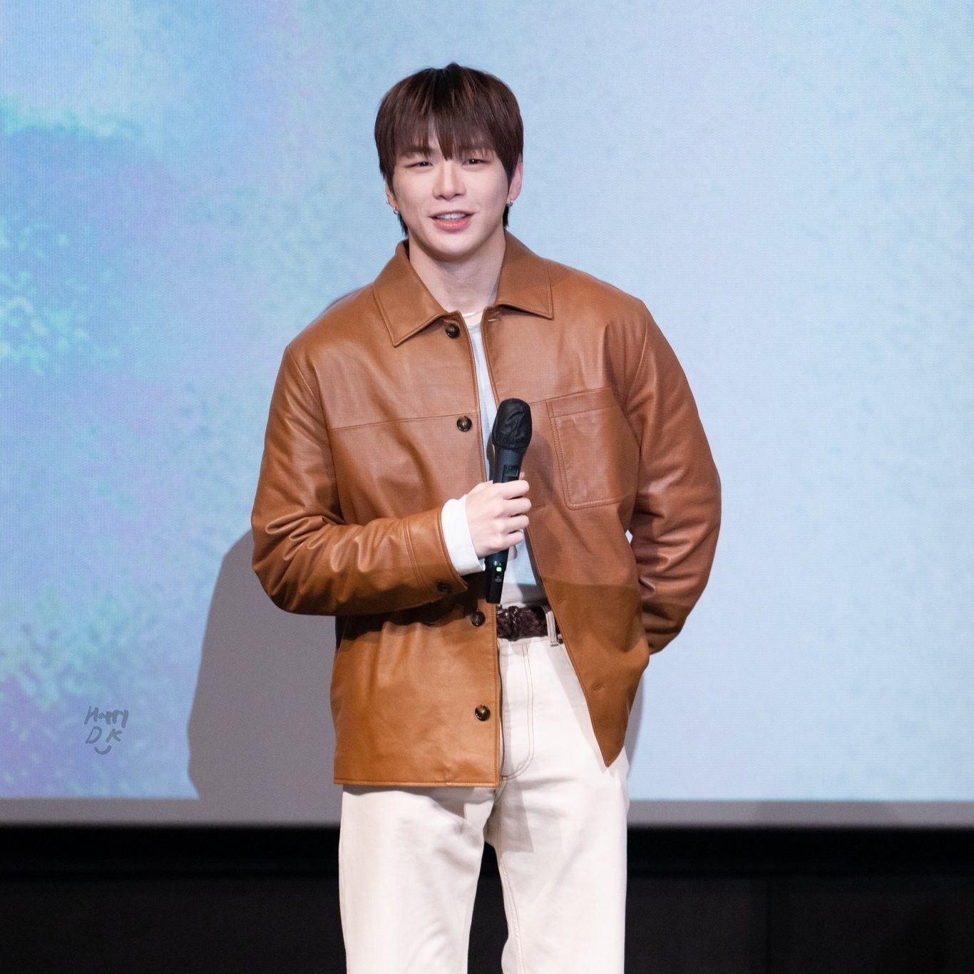 姜丹尼爾的幕後花絮