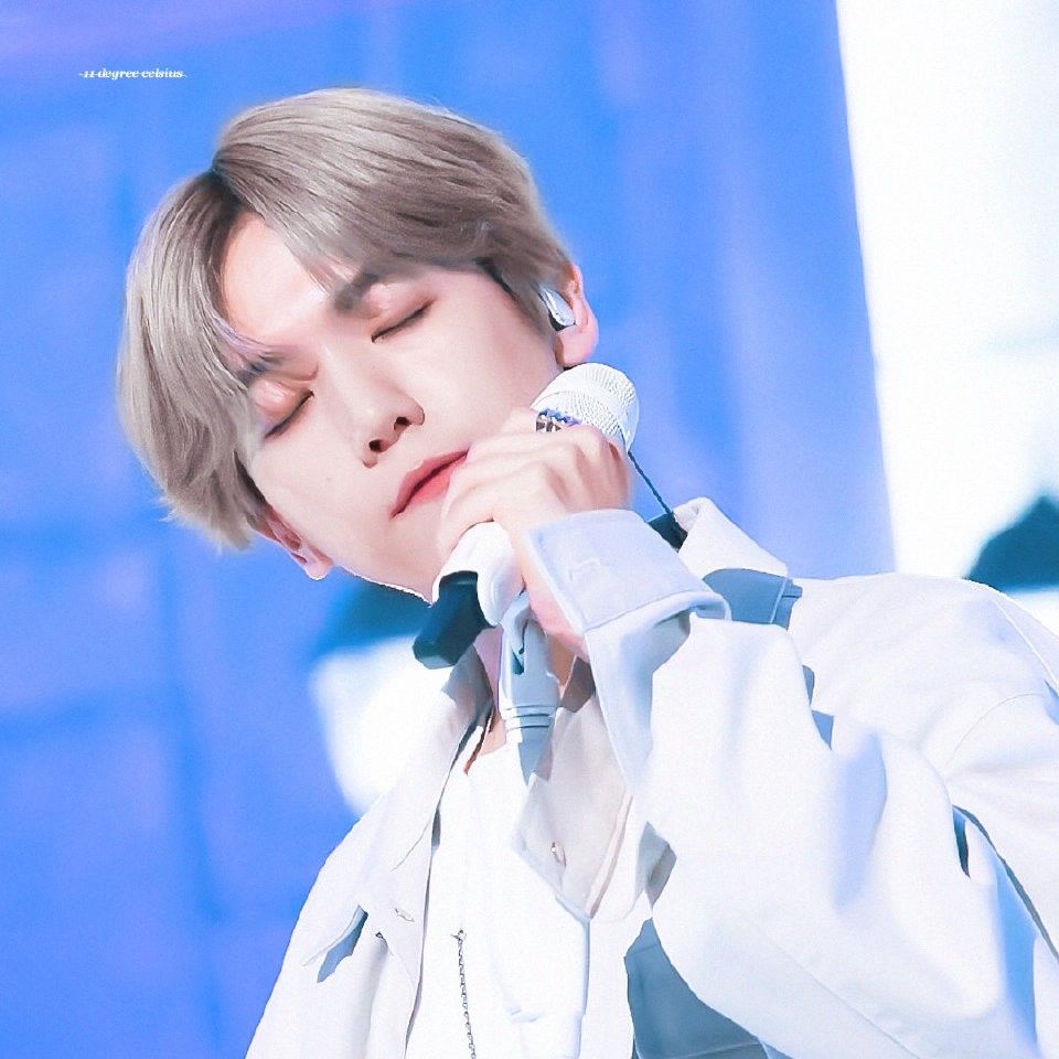 伯賢 (EXO)的最新活動照片