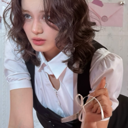 Recent activity shot of Nina (NiziU)