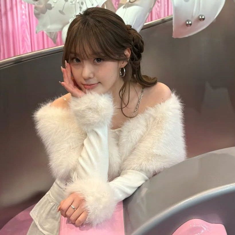 Recent activity shot of Kim Chaehyun (Kep1er)