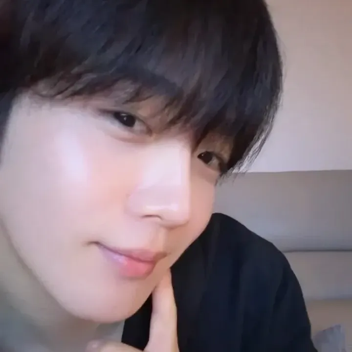 Recent activity shot of Kim Yohan (WEi)