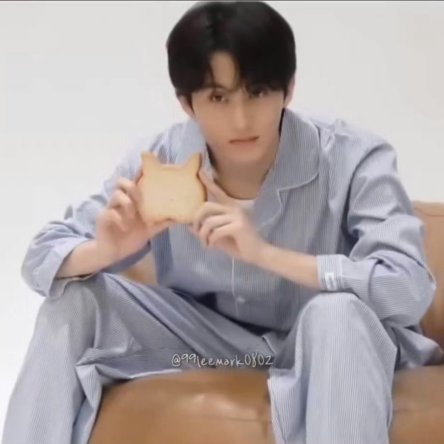 Latest photo of Mark (NCT 127, NCT DREAM)