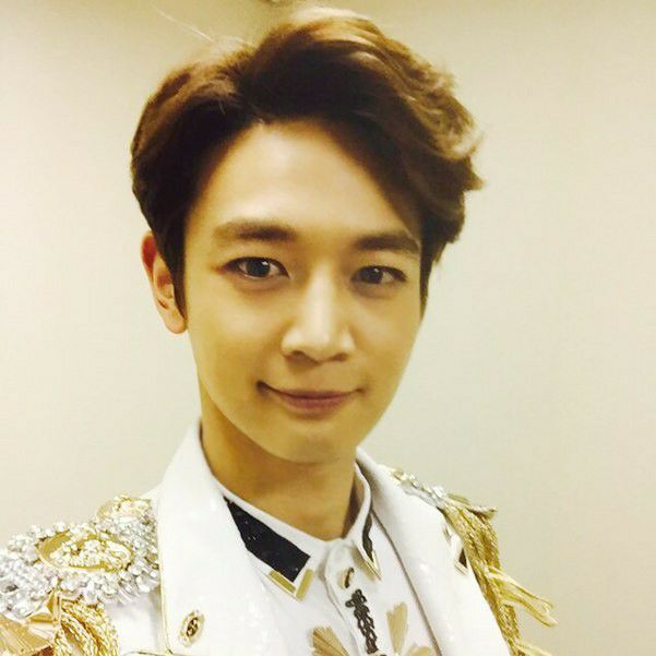 Recent activity shot of SHINee