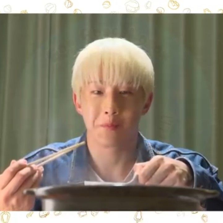 Latest photo of Jinjin (ASTRO)