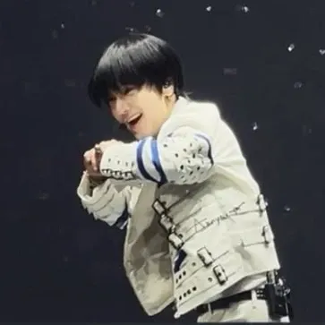 Behind-the-scenes cut of Yesung (Super Junior)
