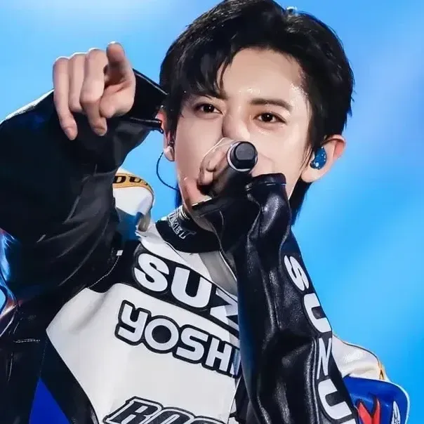 Behind-the-scenes cut of Chanyeol (EXO)