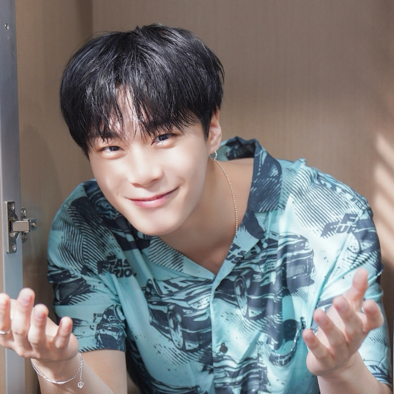 Latest photo of Moonbin (ASTRO)