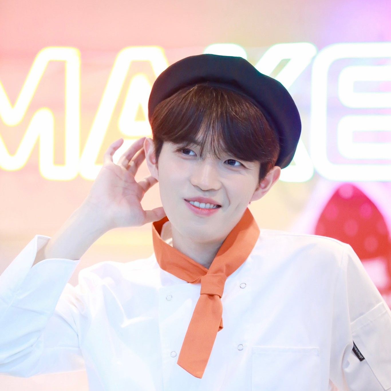 Foto aktivitas terbaru Kim Jaehwan