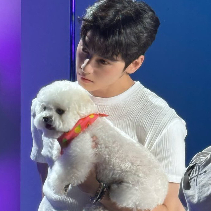 Recent activity shot of Eunwoo (ASTRO)