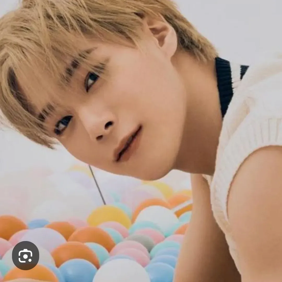 Behind-the-scenes cut of Moonbin (ASTRO)