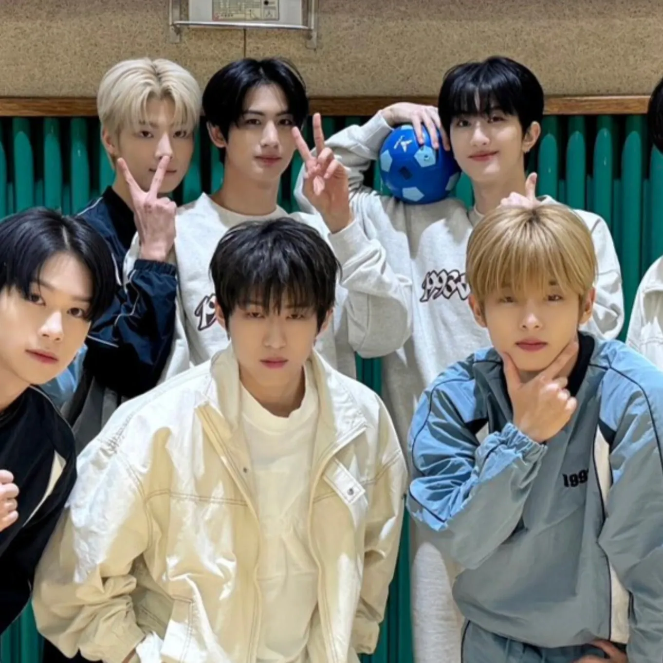 Hot post catching attention from YOUNITE's fandom