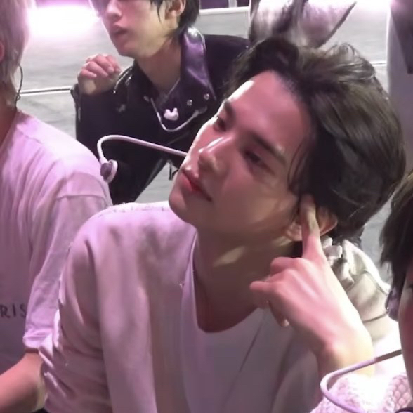 Behind-the-scenes cut of Shinyu (TWS)