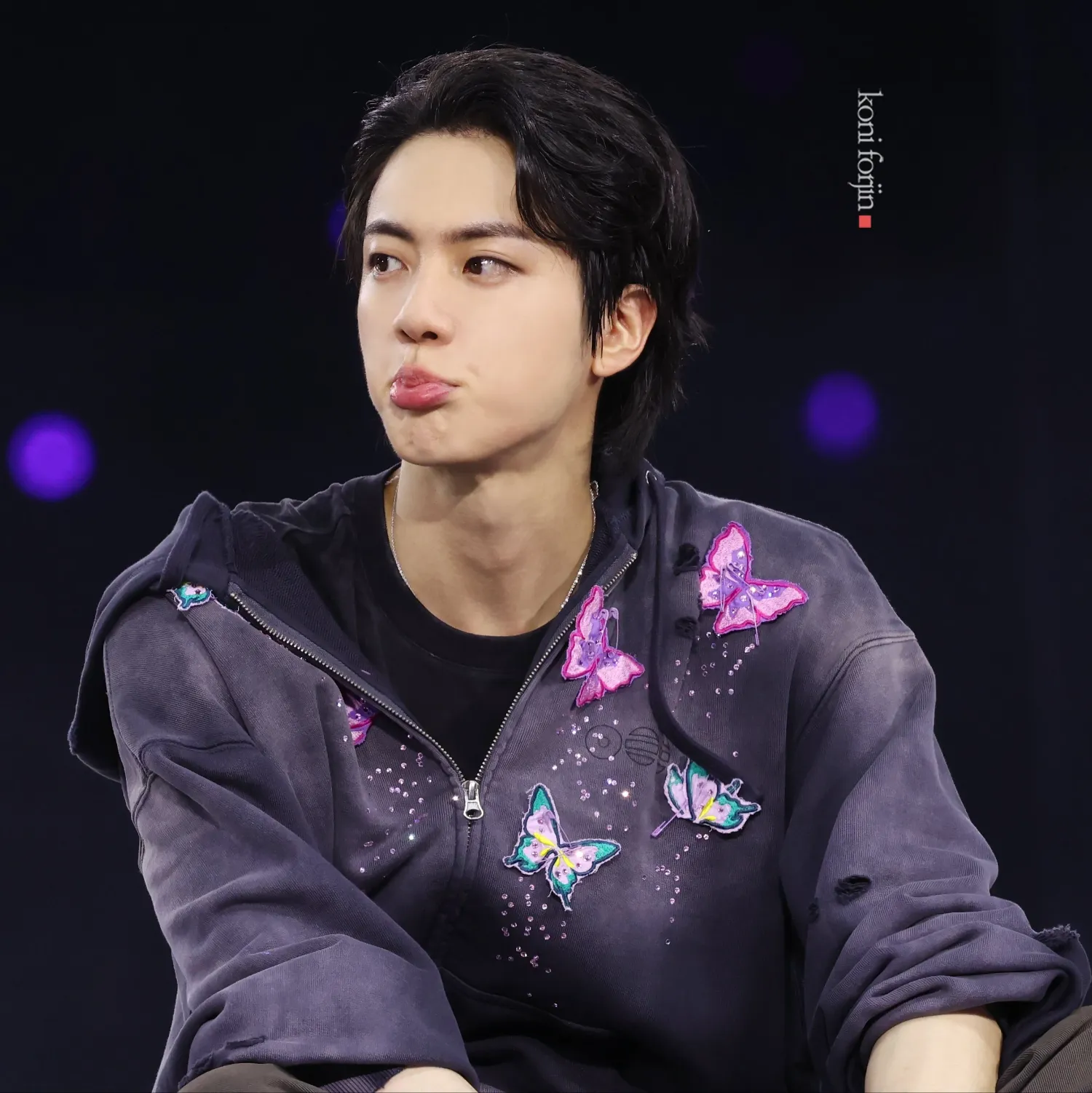 Foto terbaru Jin (BTS)