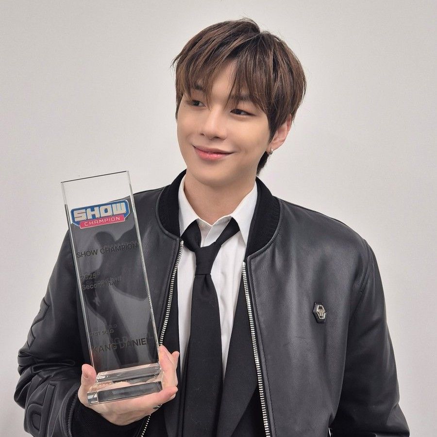 A moment captured by Kang Daniel's fan