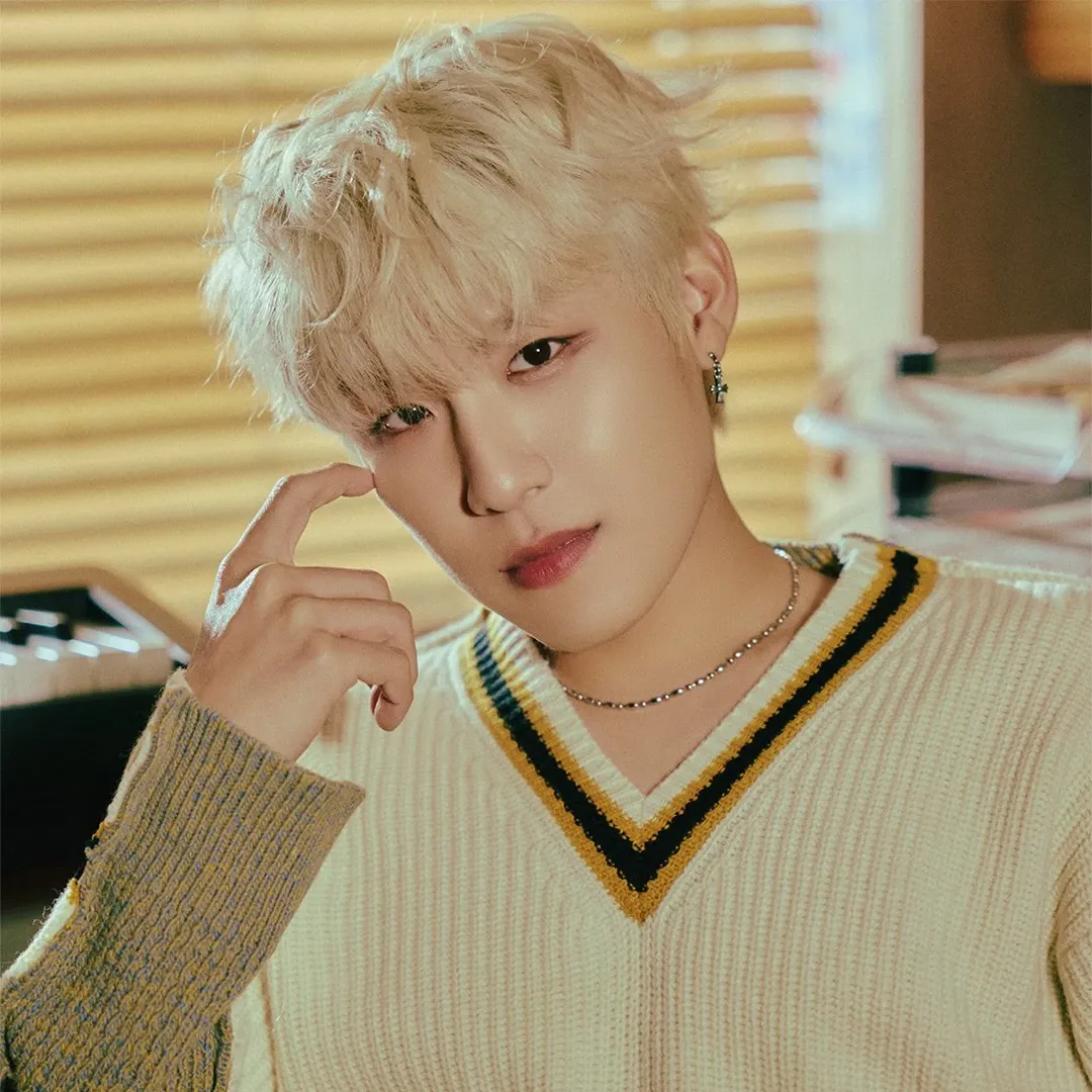 Behind-the-scenes cut of Park Woojin (AB6IX)