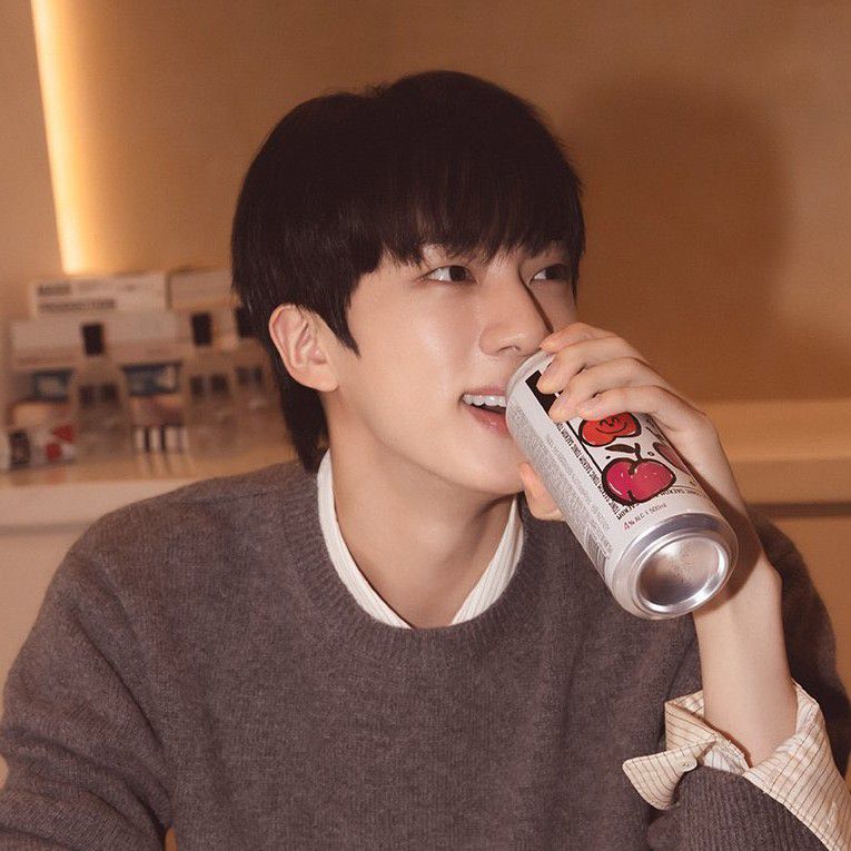 Latest photo of Jin (BTS)