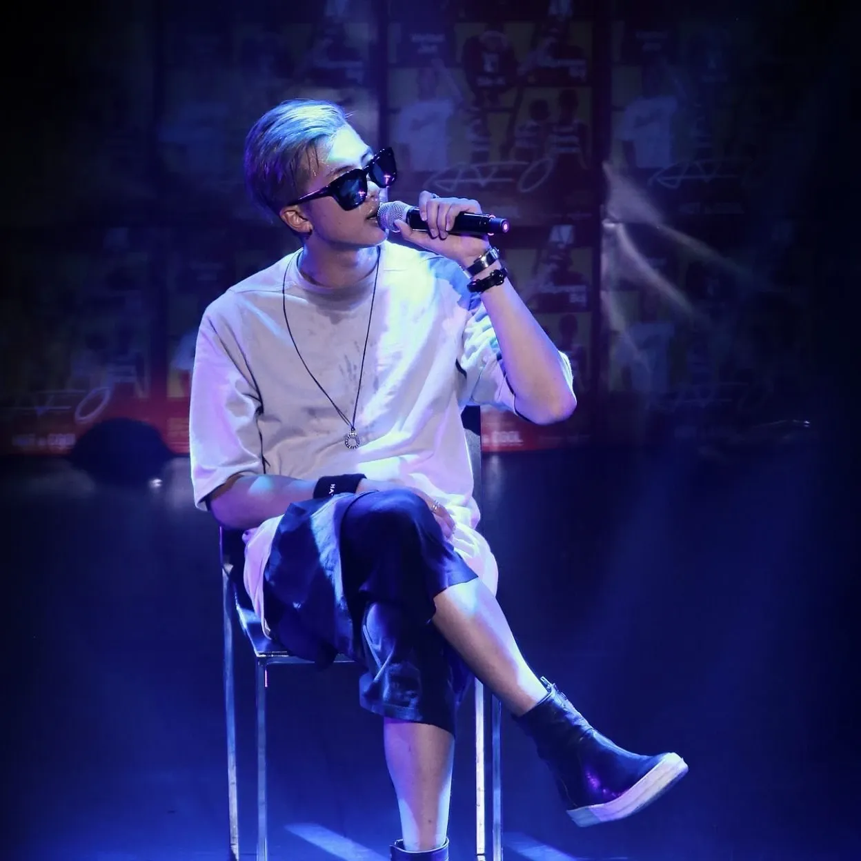 RM (防弹少年团)的最新活动照片