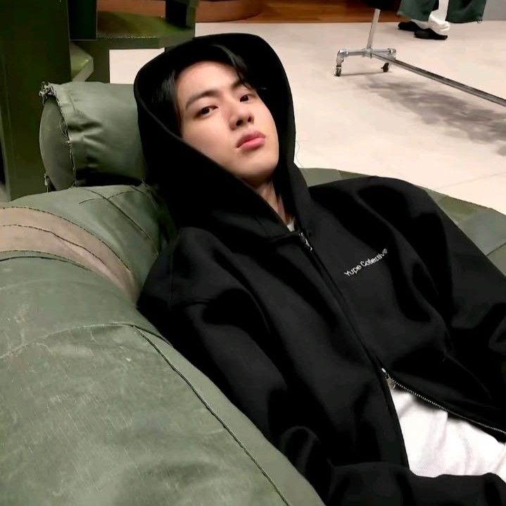 Latest photo of Jin (BTS)