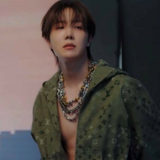 제이홉 (방탄소년단) 최근 활동샷