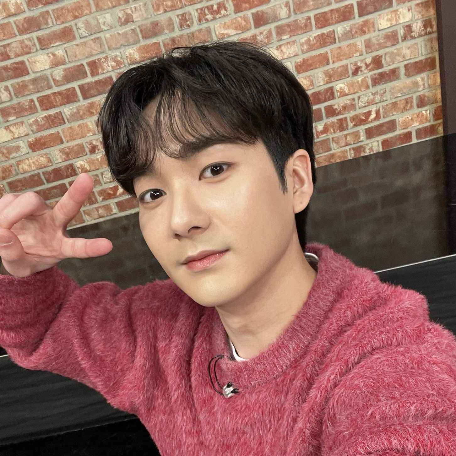 Latest photo of Aron