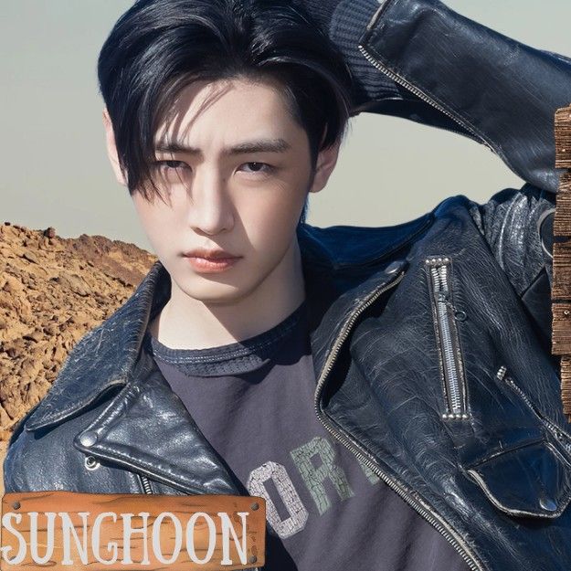 성훈 (ENHYPEN) 최근 활동샷