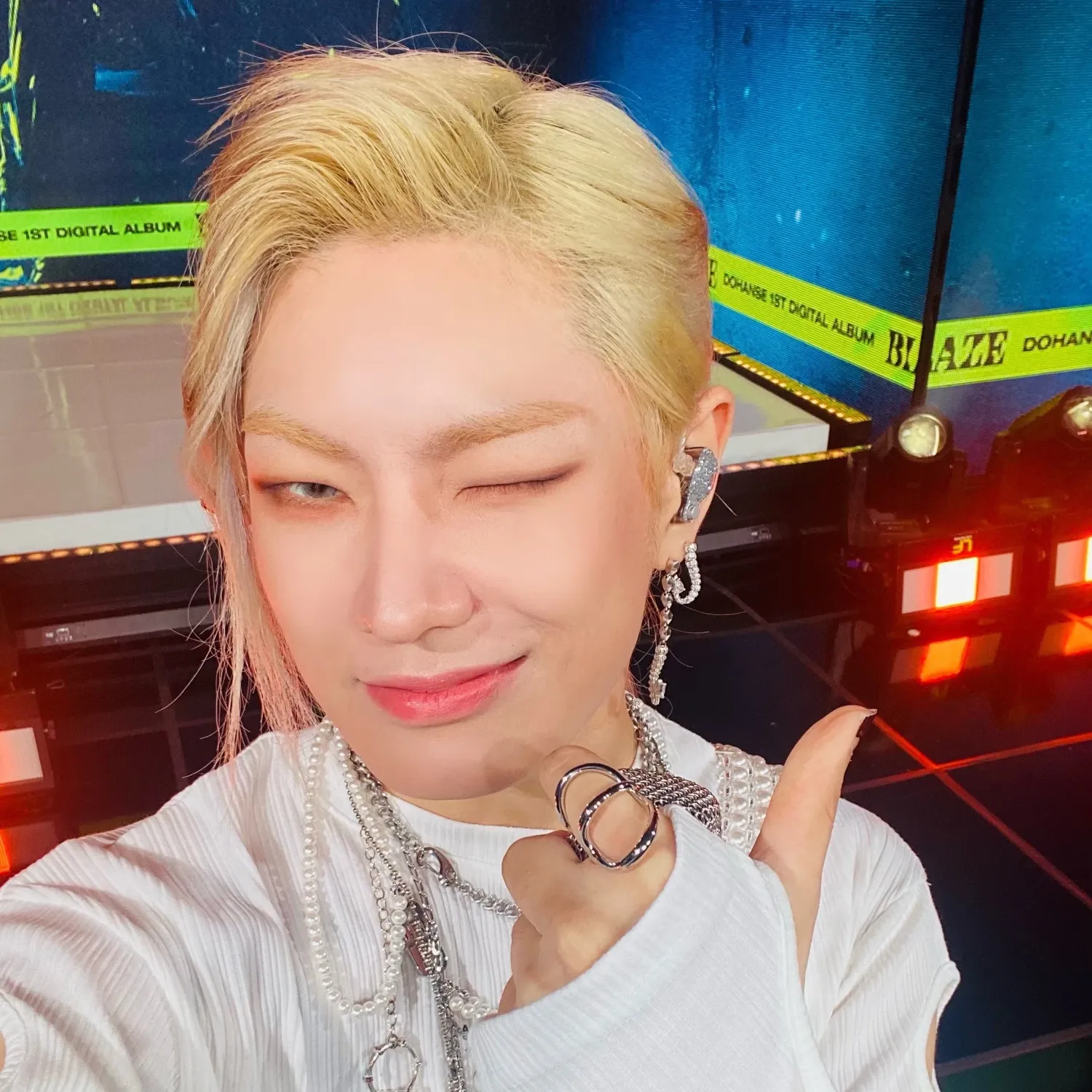 빅톤 최근 활동샷