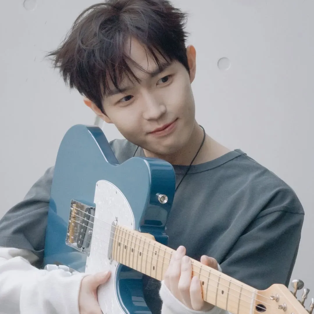 Behind-the-scenes cut of Kim Jaehwan