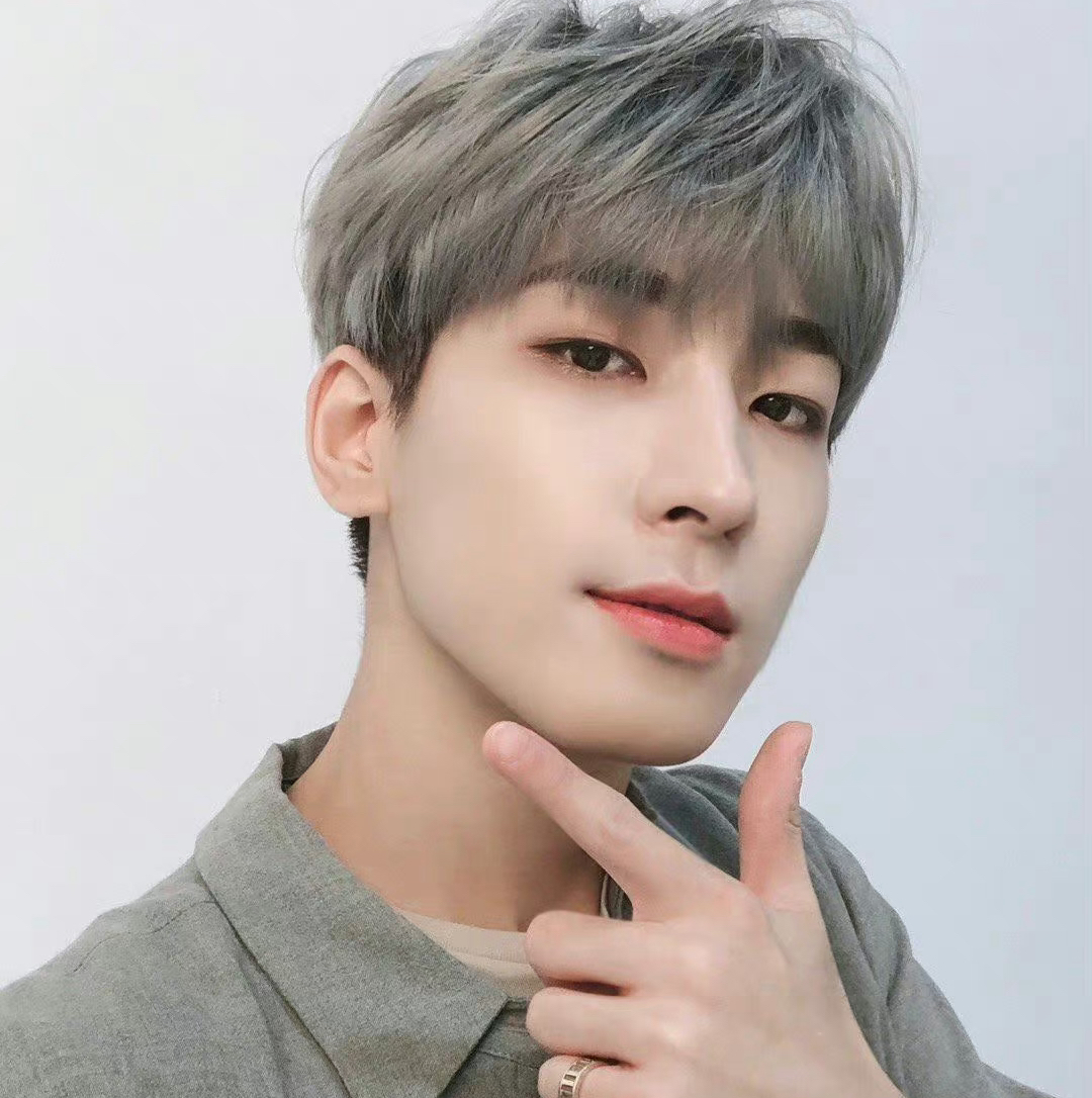 원우 (세븐틴) 최근 활동샷