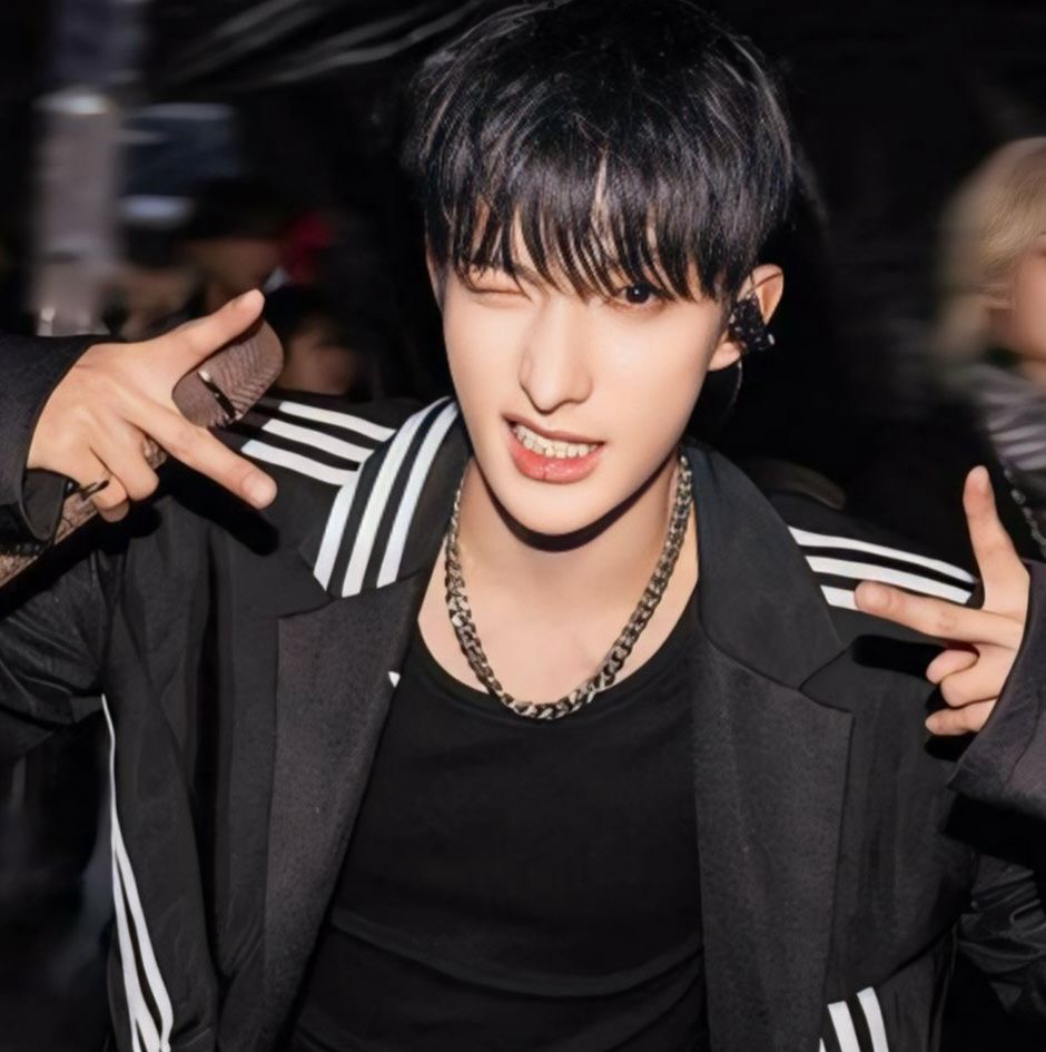Latest photo of DK (SEVENTEEN)