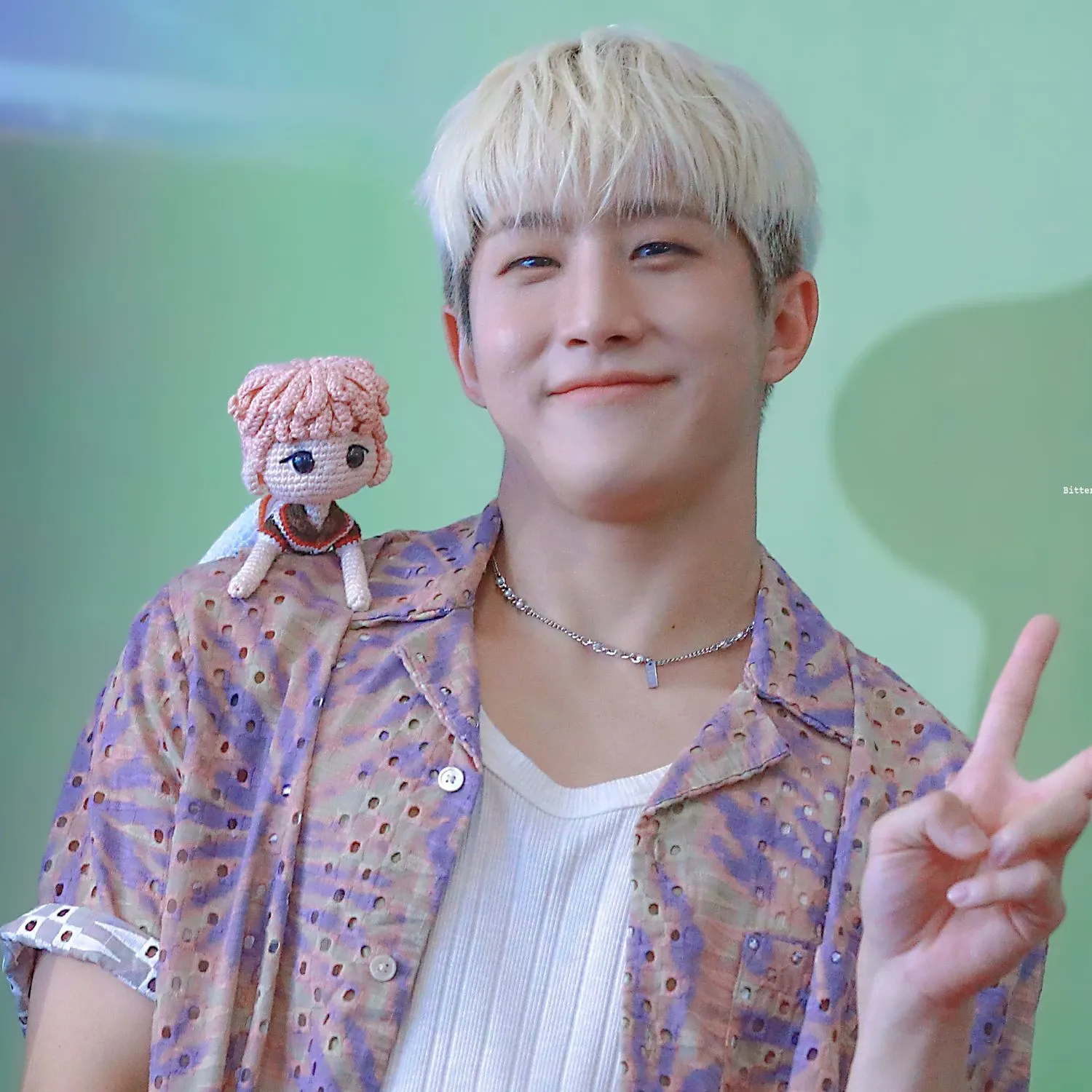 Behind-the-scenes cut of Jinjin (ASTRO)