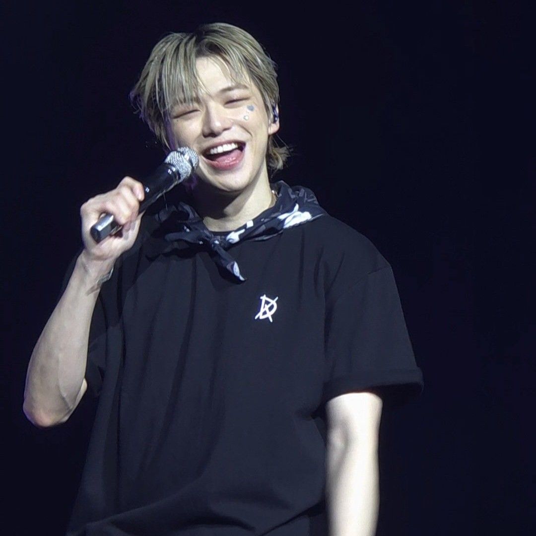 강다니엘 최근 활동샷