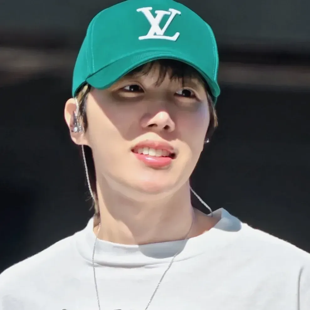 제이홉 (방탄소년단) 최근 활동샷