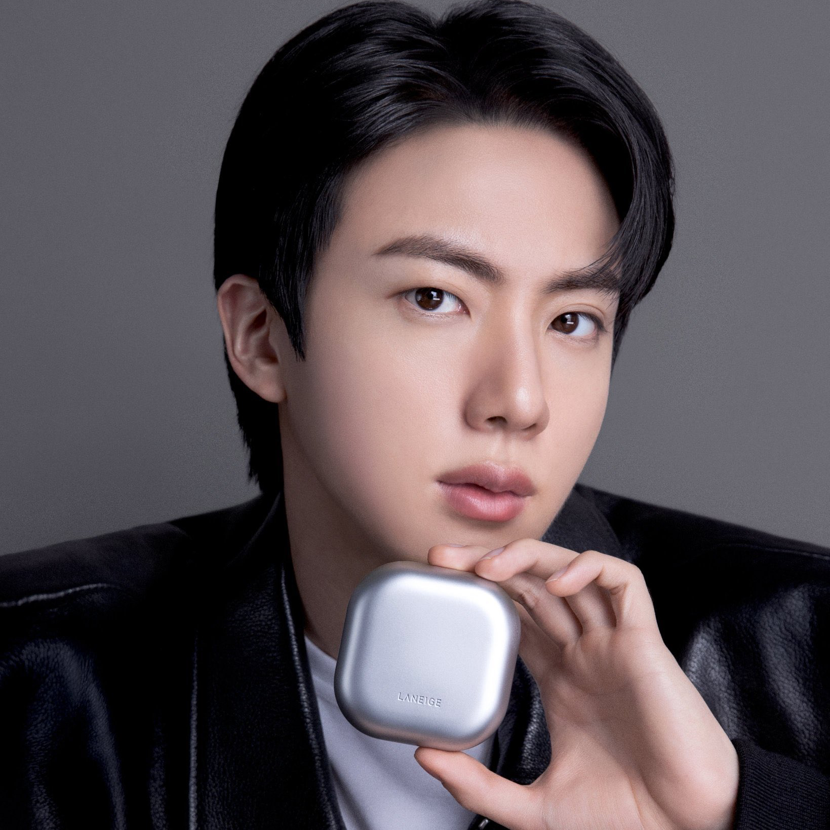 Behind-the-scenes cut of Jin (BTS)