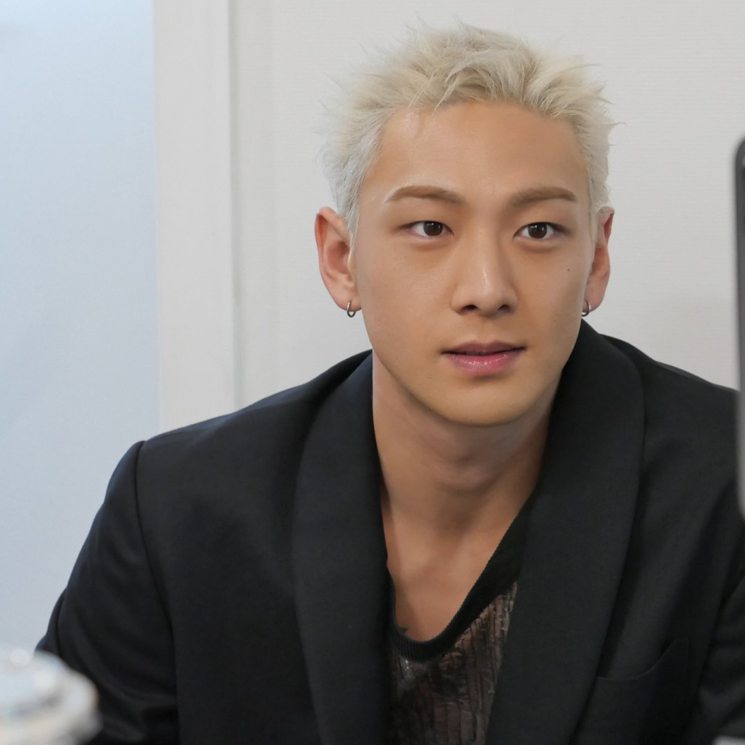 백호의 최신 사진