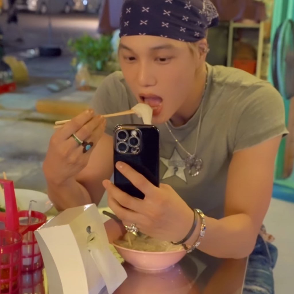 Potret di balik layar Kai (EXO)