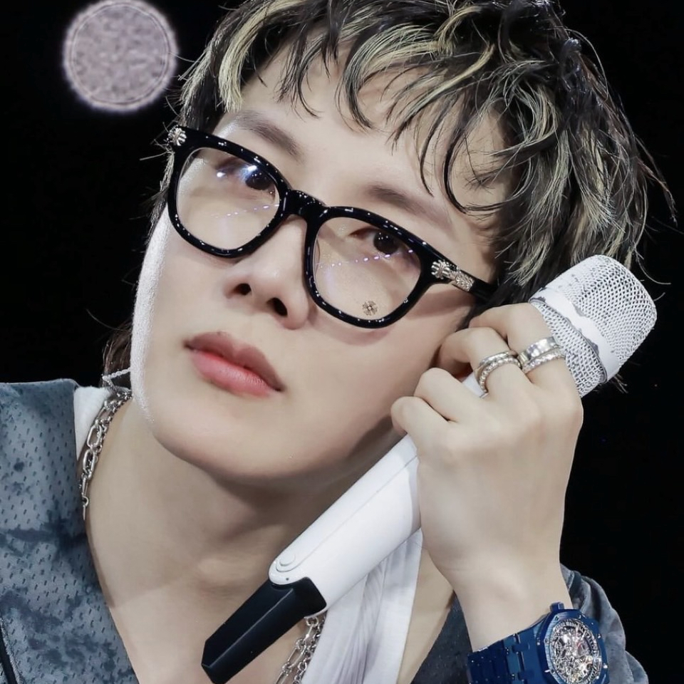 A moment captured by j-hope (BTS)'s fan