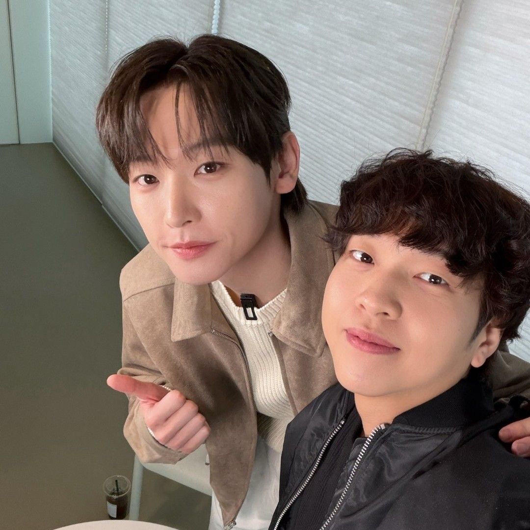 Latest photo of Inseong (SF9)